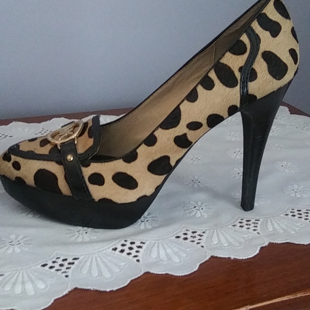 Michael Kors Tan and Black Women's Heels